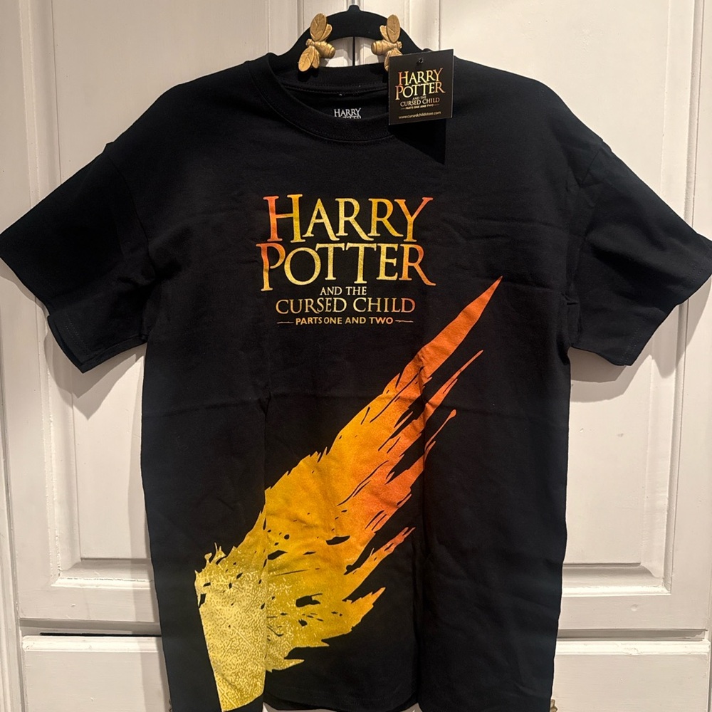 NWT Harry Potter Cursed Child Graphic T-Shirt Black Medium Official Merch